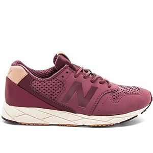 New Balance Sneaker